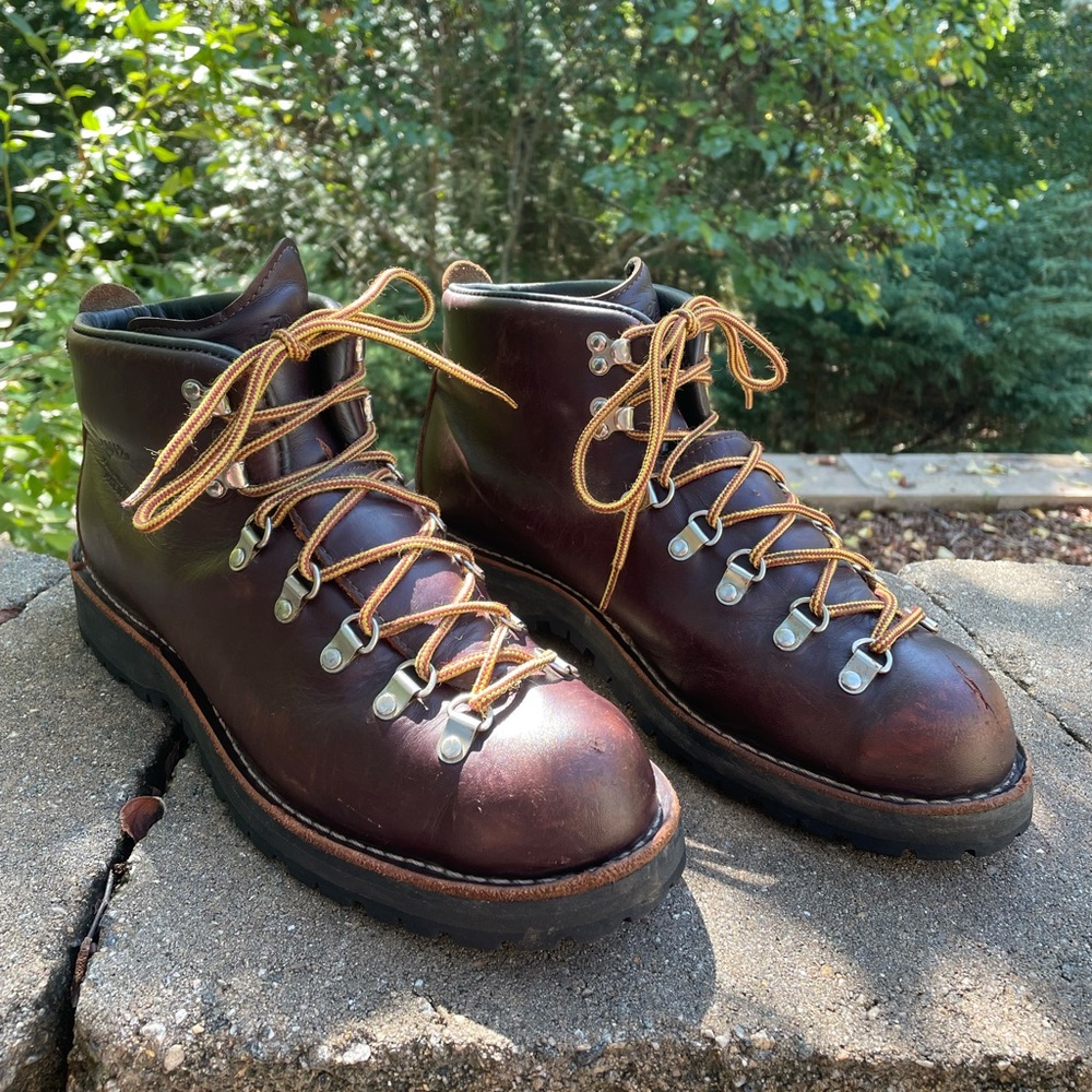 Danner Mountain Light Hiking Boots (Sz 11)